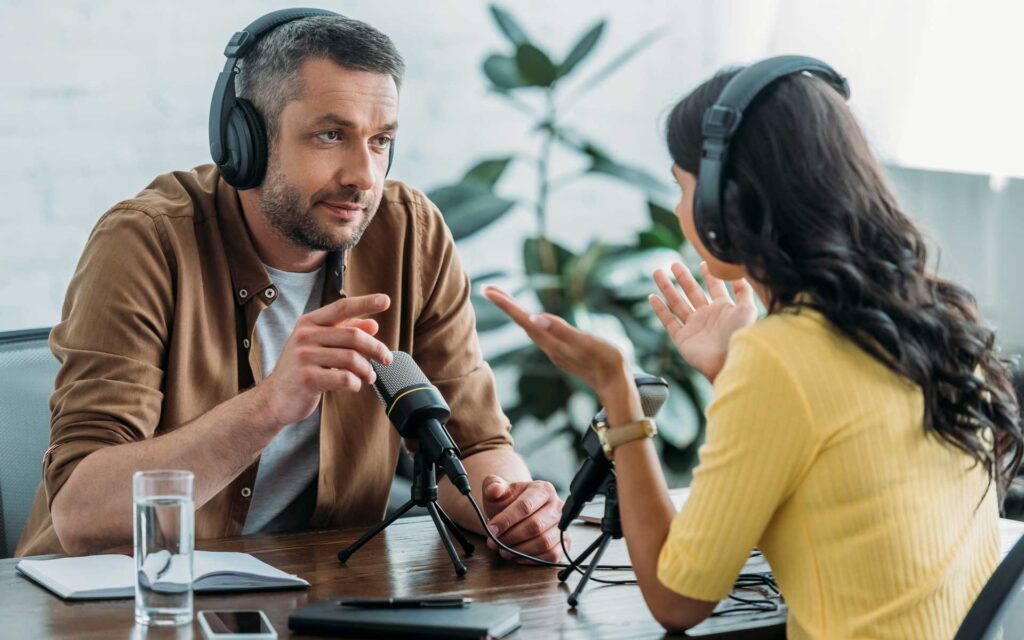 The podcast audience is growing, so businesses are jumping on board with their marketing. We’ve put together a list of big benefits of launching a business podcast.